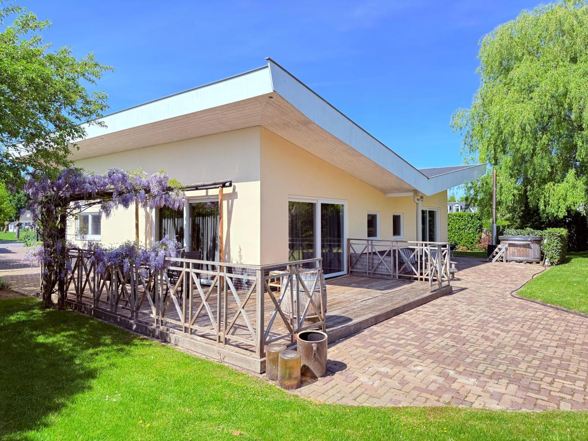 Spacious Comfort Villa Vera With Hottub Zeewolde Luaran gambar
